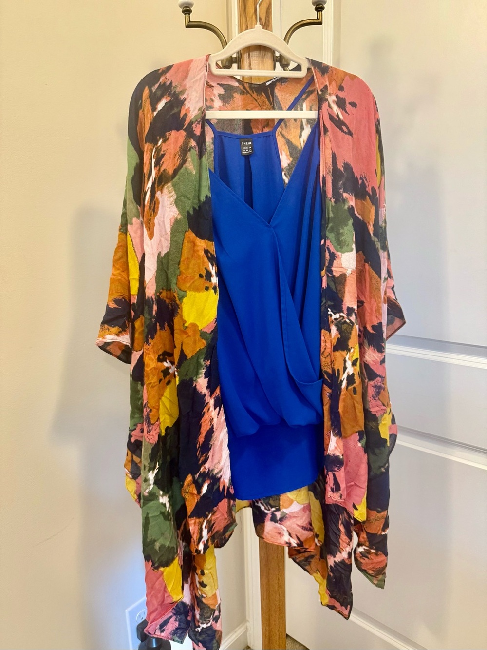 2 pieces / Vibrant Abstract Floral Kimono with Royal Blue Tank